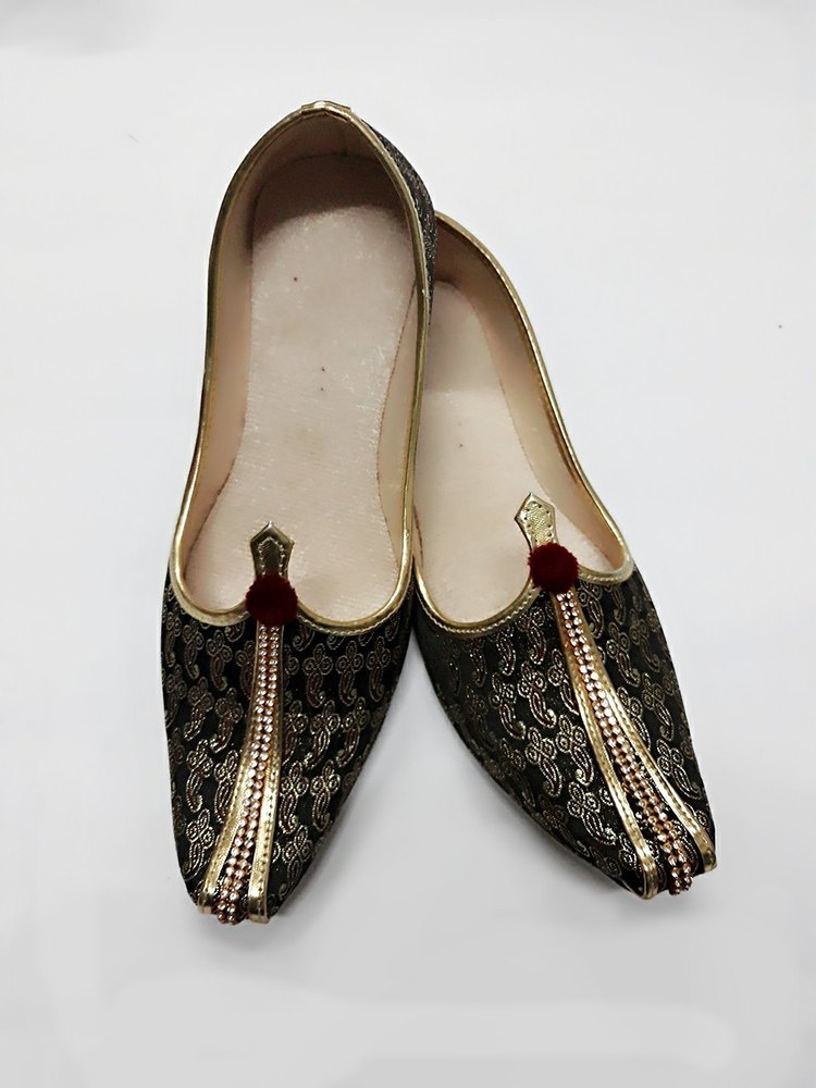 Mens Rajasthani Jutti, Size 10 to 16 at Rs 160/pair in Jaipur ID
