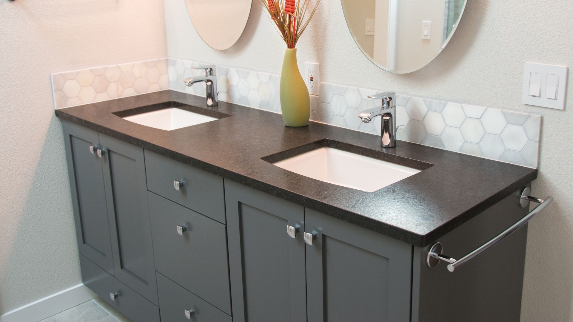 Bathroom Painters 403PAINTER