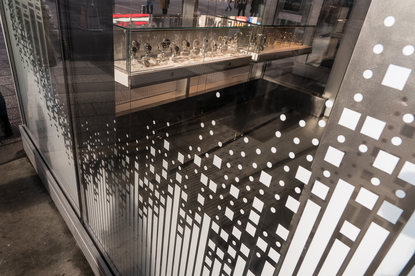 Window Signage Displays Featured on New TV Series “Window Warriors”