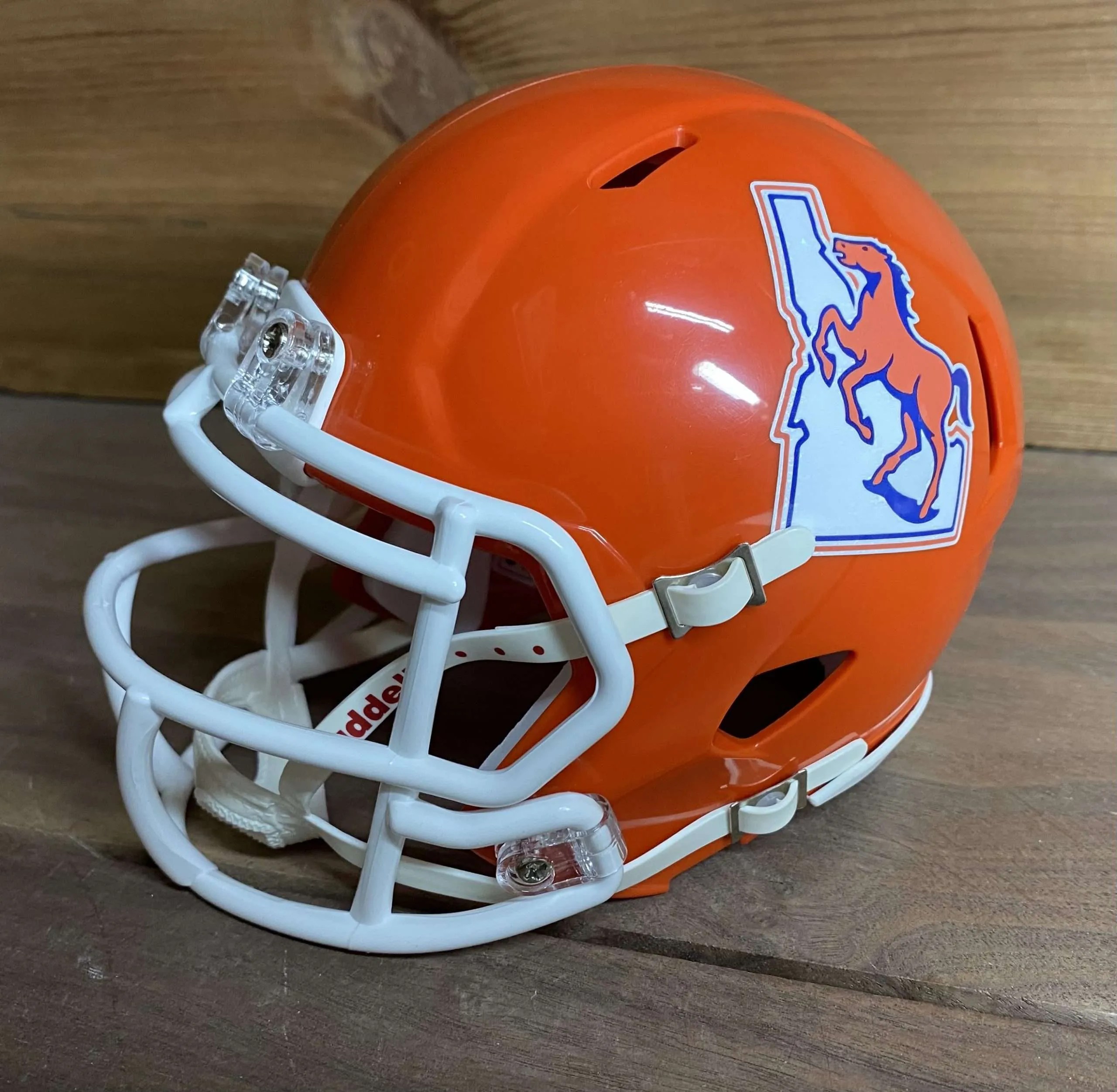 Boise State Broncos retro Riddell Mini Football Helmet 417 Helmets
