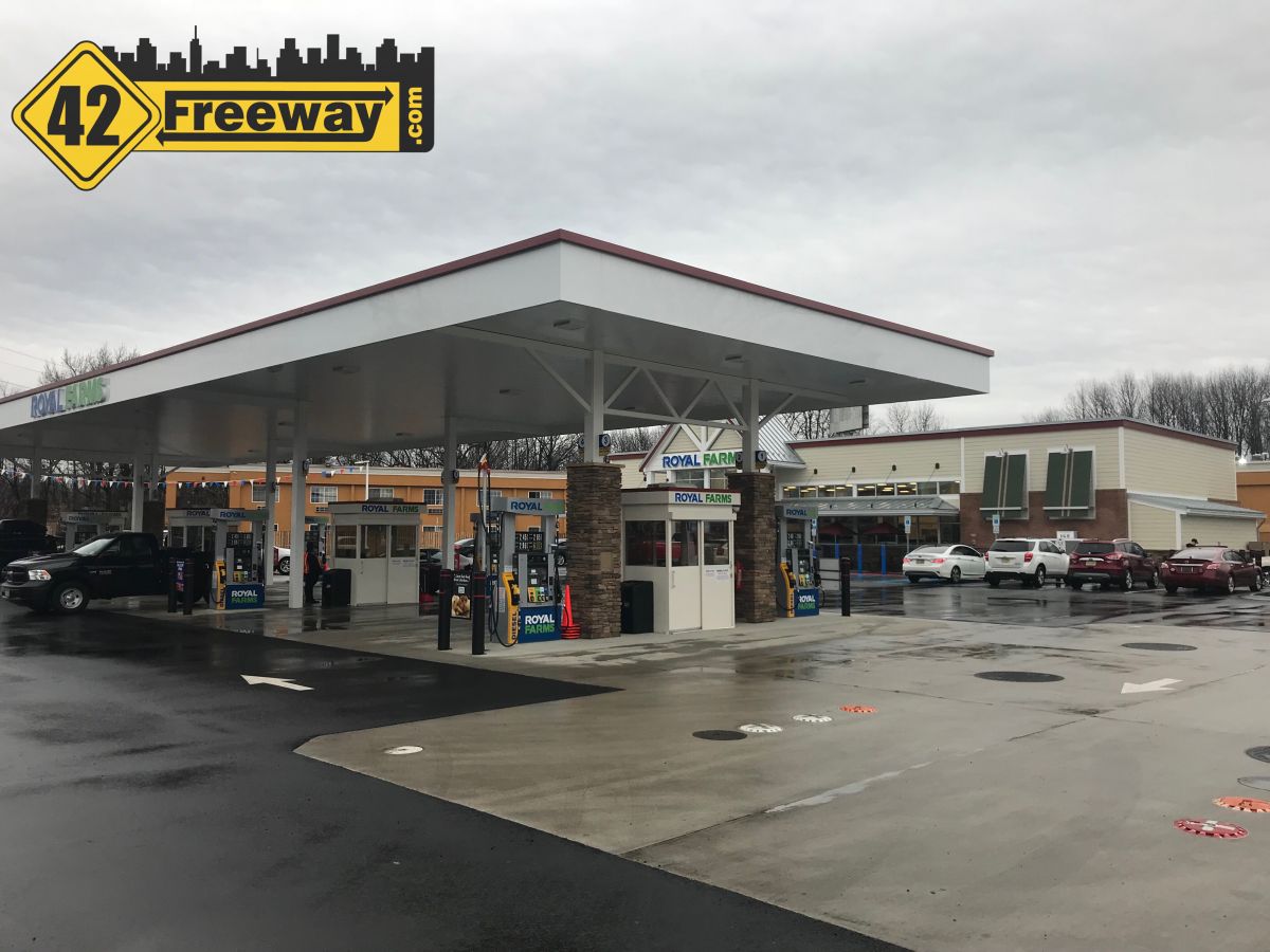 Royal Farms Gloucester City NJ is Open. Photos and Video Commentary