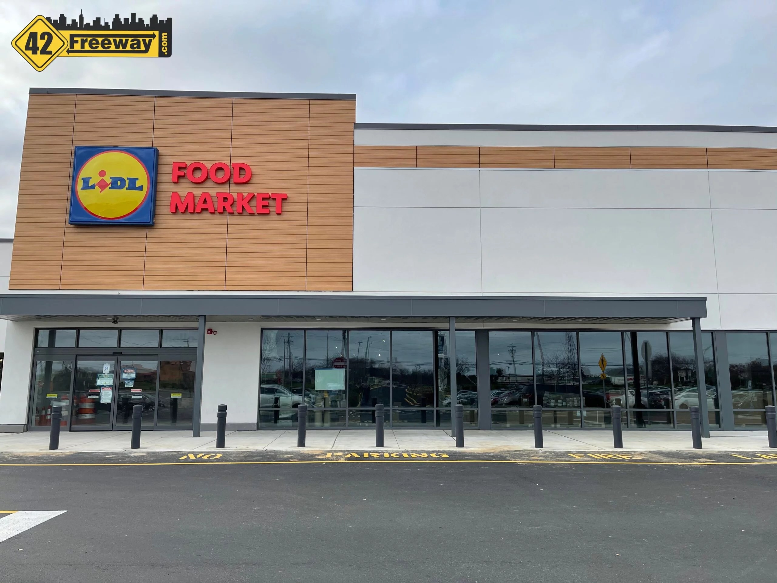 Glassboro LIDL Sign Is Up! Interior Work Has Started! Now Hiring! Plus