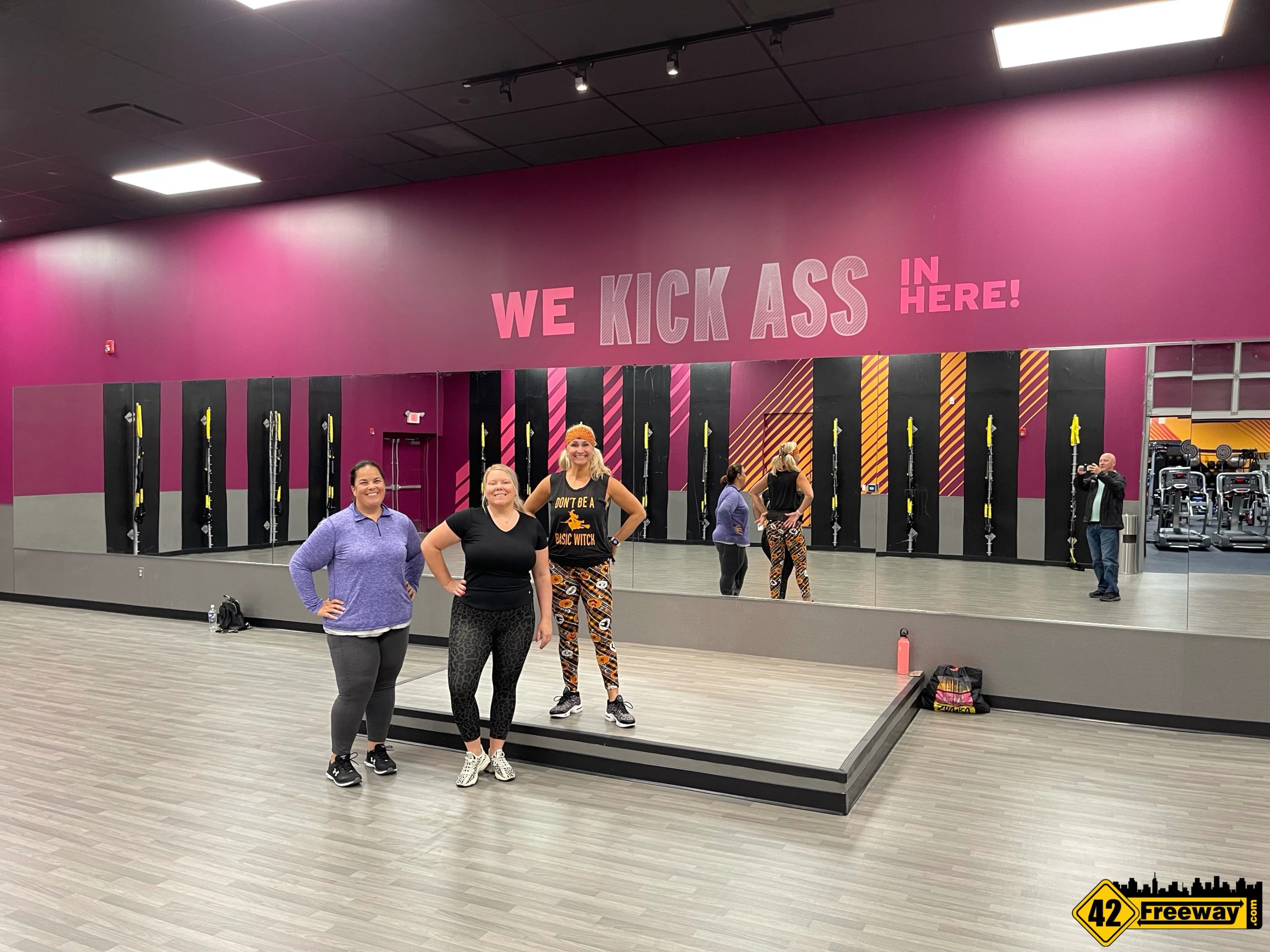 Crunch Fitness is Open in Deptford! Photo Gallery Tour! 42 Freeway