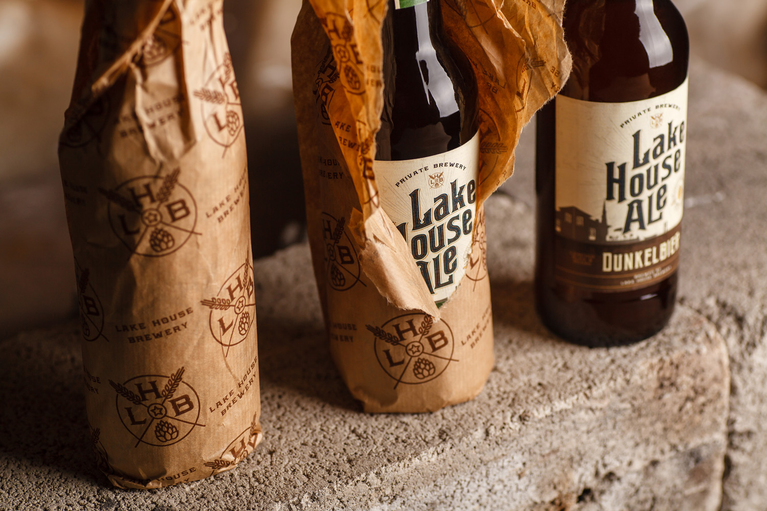 Craft beer label design Lake House Ale 43'oz Design Studio