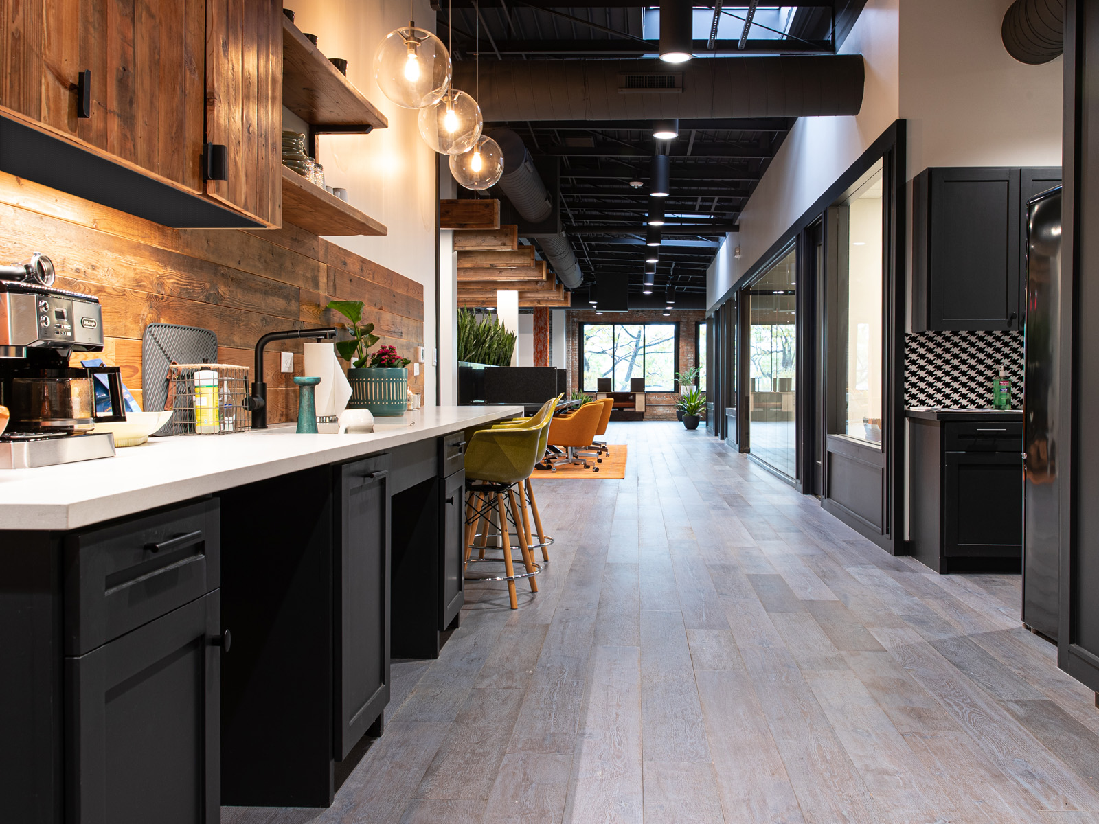 RUE HEADQUARTERS 44BLD