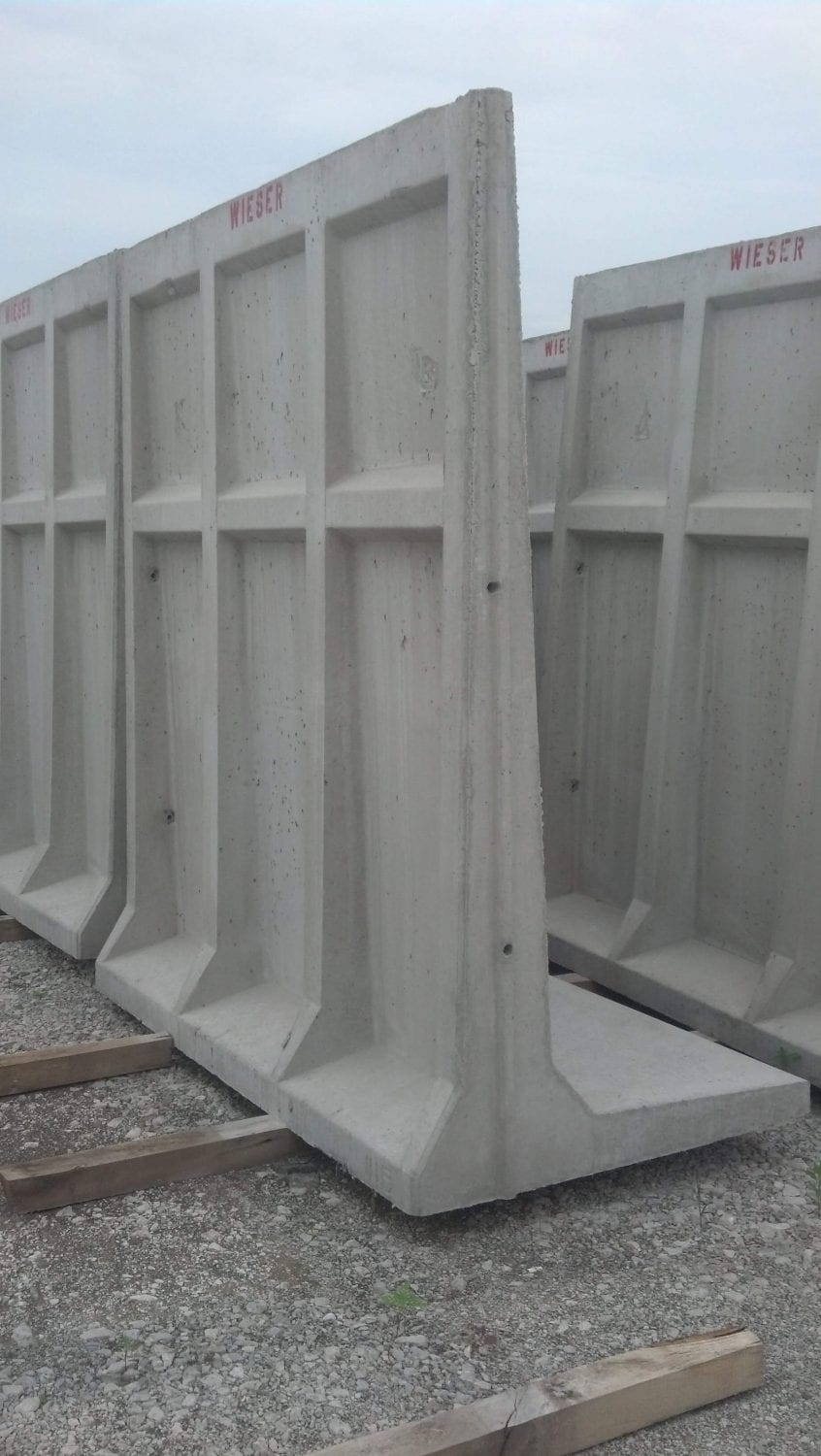 Used Concrete Barriers 10 Foot Jersey Style F Style Accent, 49 OFF