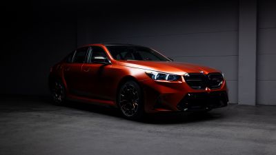 BMW M5 Touring 2024 5K Wallpaper