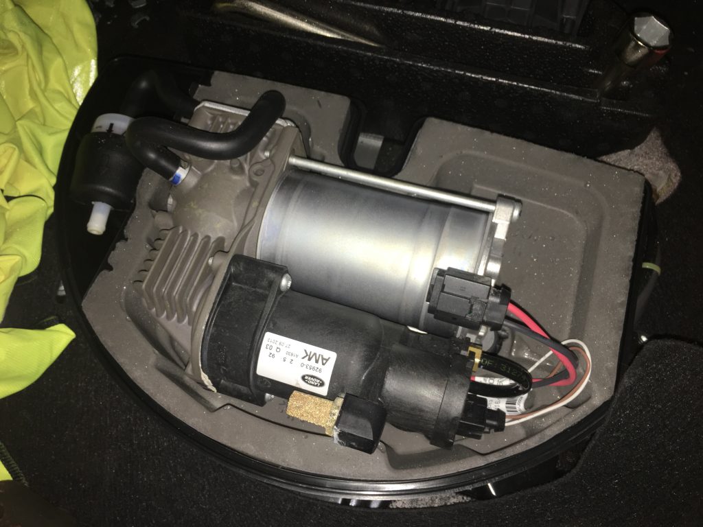 RANGE ROVER SPORT 2014 2018 SUSPENSION AIR COMPRESSOR 4x4 Parts Centre