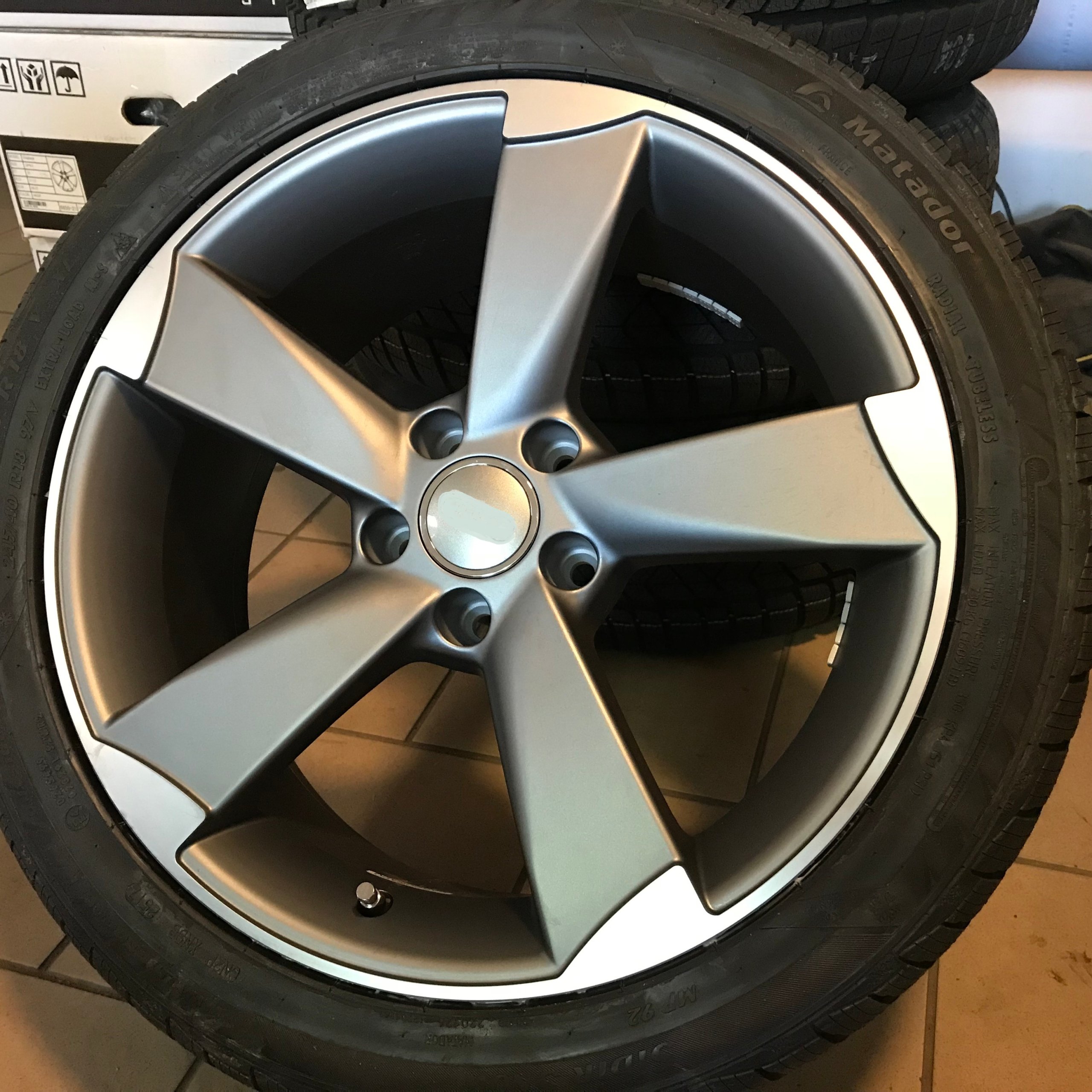 4x NOWE KOŁA ROTOR AUDI A4 B8 A5 225/45R18 ZIMA 7661415104