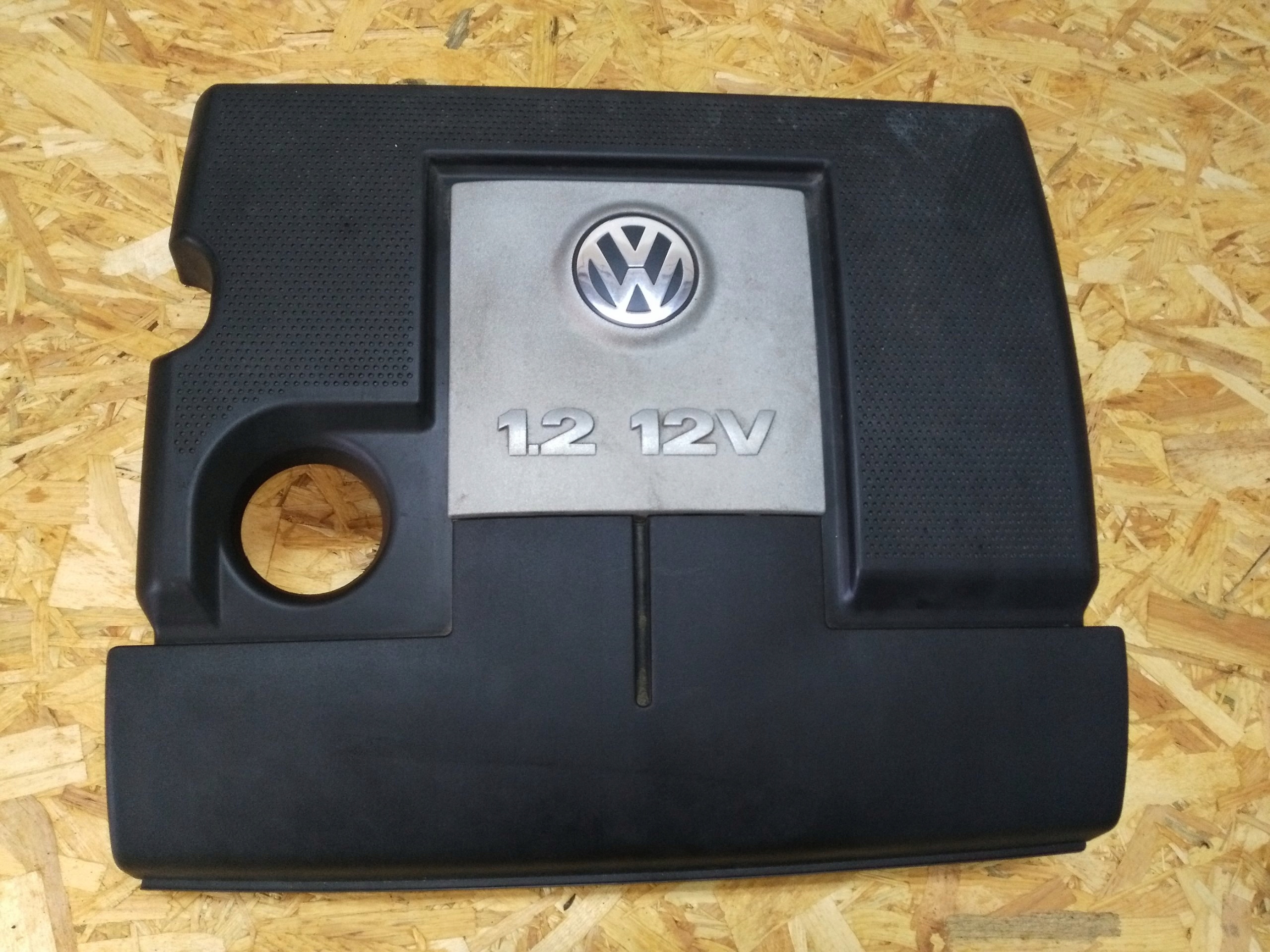 Volkswagen Polo 1.2 12V Bezpieczniki Jak sprawdzić czy samochód ma isofix