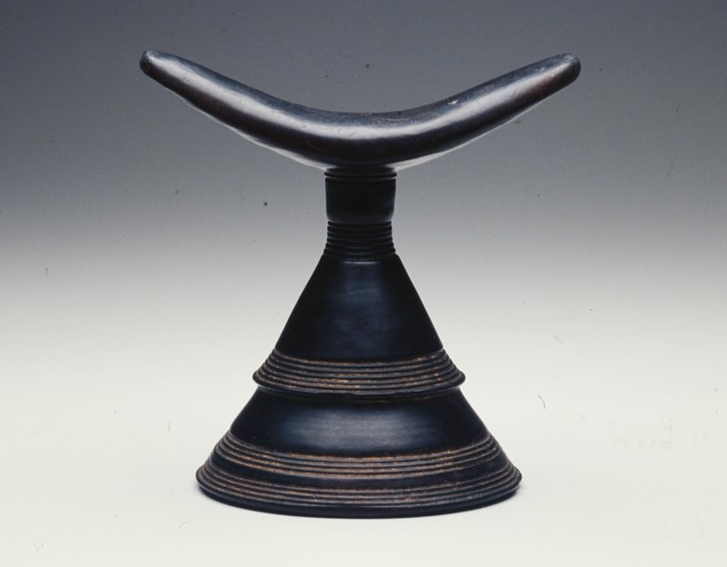 Headrest, Gurage Mia