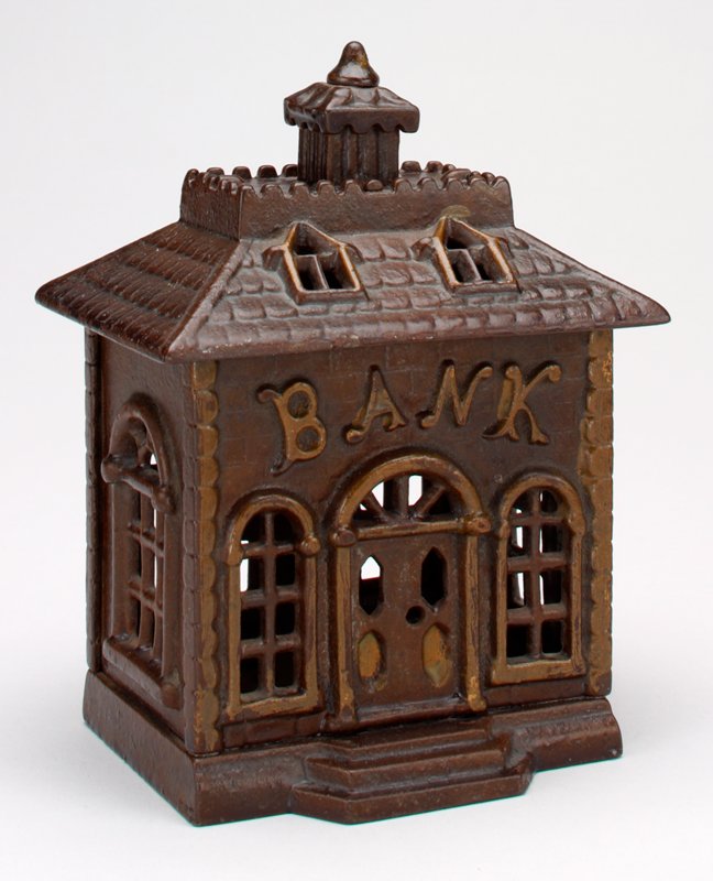 "Bank" building still bank Mia