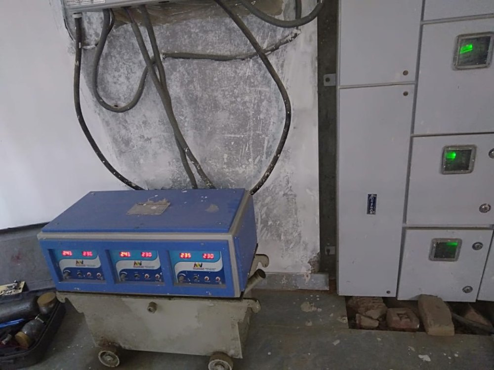 Servomate Automatic 30 kVA Servo Voltage Stabilizer, 300v