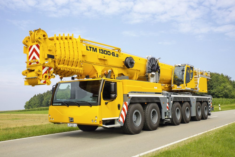 Liebherr LTM 13006.2 300 ton Mobile Crane, specification and features