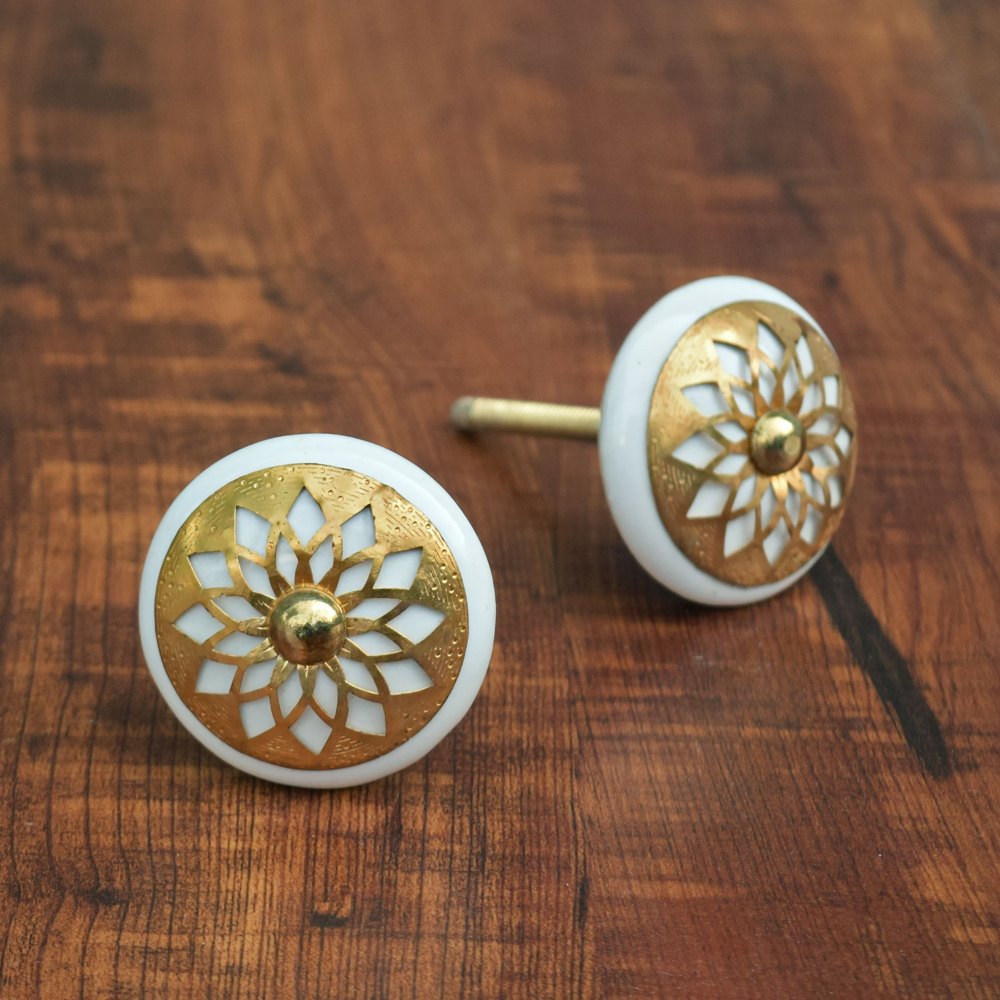 Ceramic Cabinet Knobs And Pulls White Decorative Ceramic Knobs and Pulls With Filigree, Rs 50