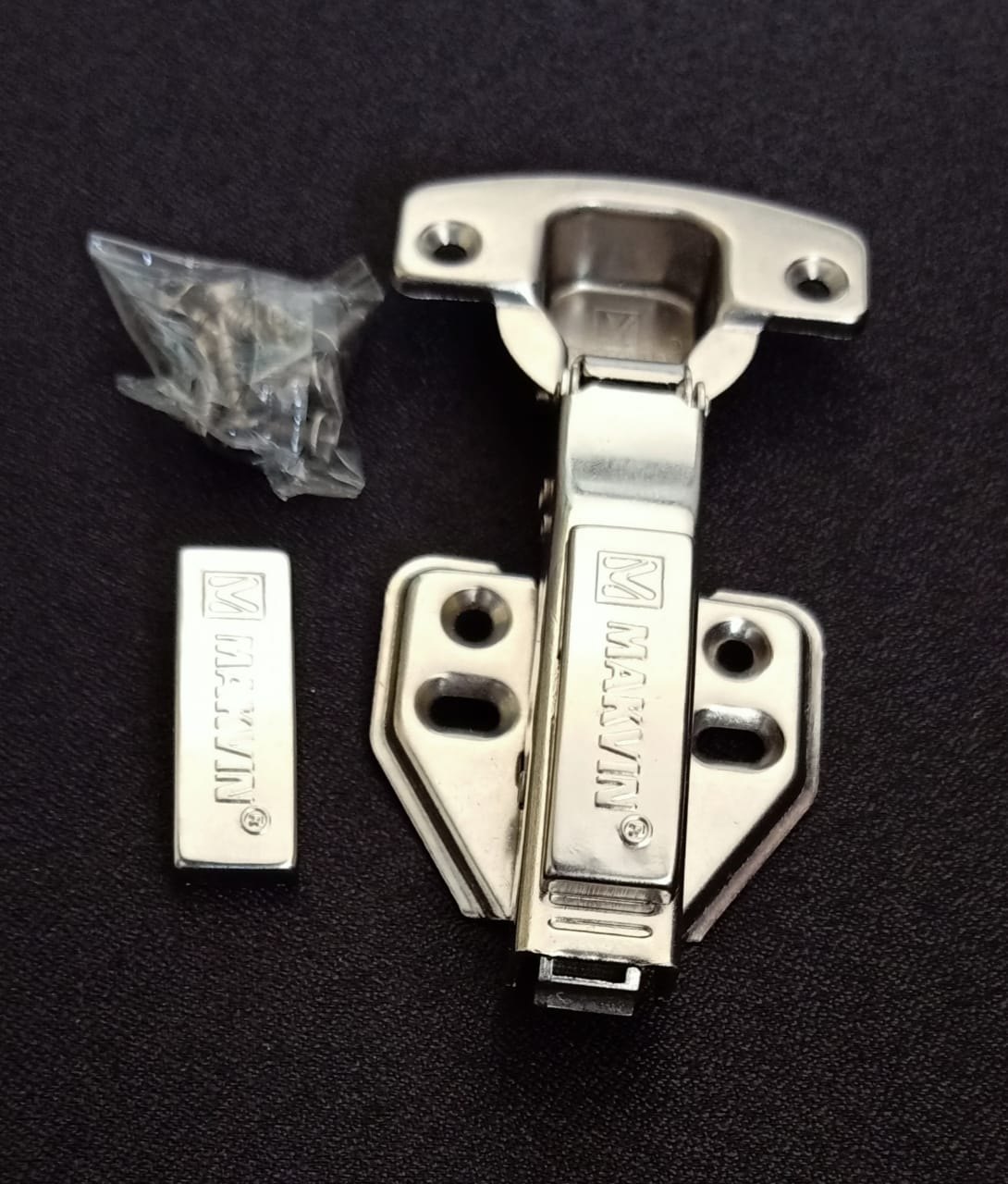 Silver SS Polished Hydraulic Hinge, Thickness 1.6 2 mm, Size 4", Rs