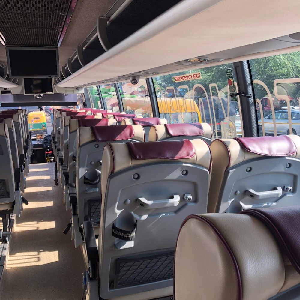 Volvo Bus Multi Axle 53 Seater, Delhi, Rs 90 /day Provision Soft