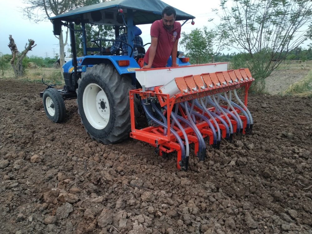 Seed Cum Fertilizer Drill & Planter at Rs 55000/number ट्रेक्टर ड्रान