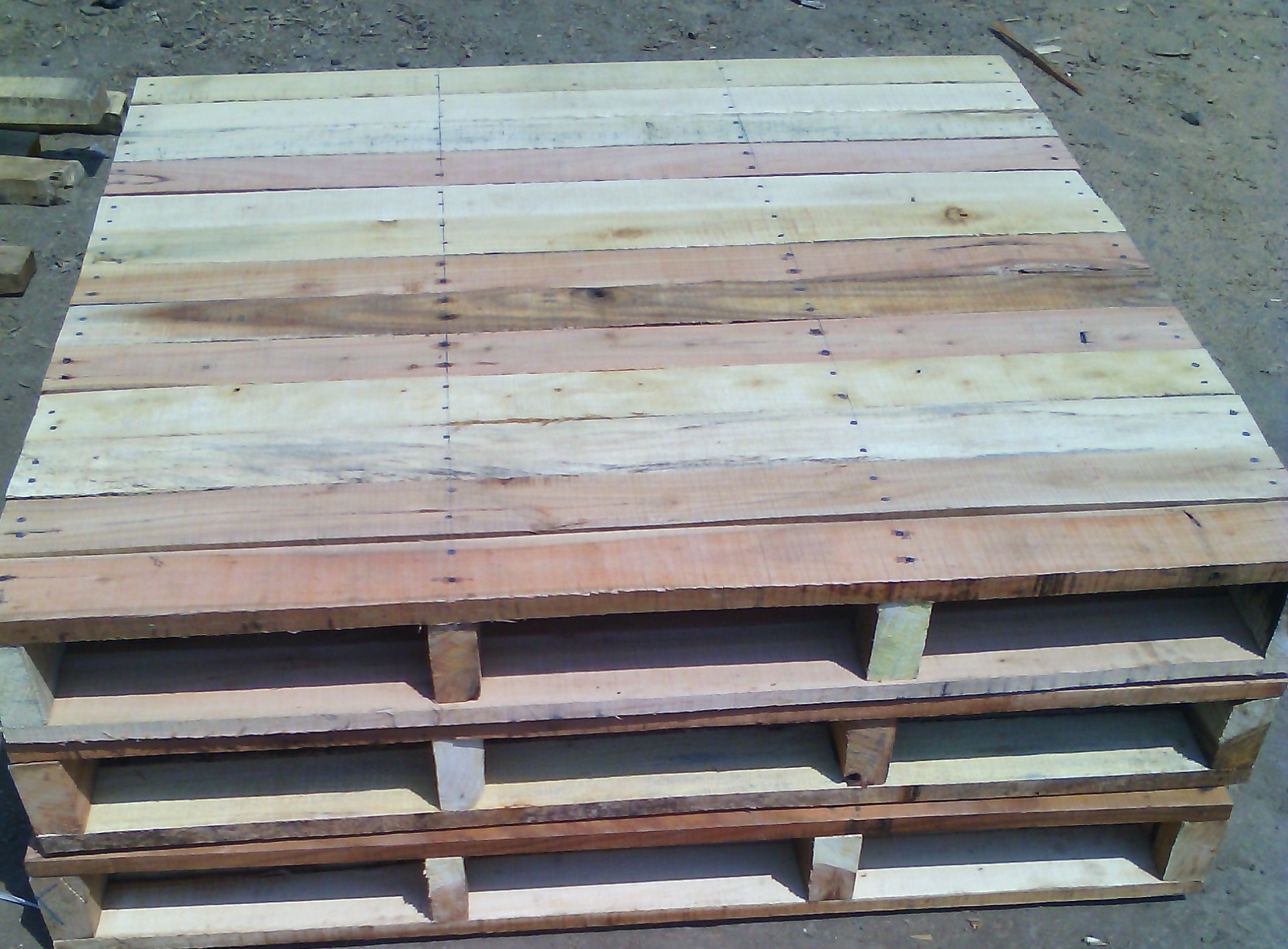 Stringer Pallet With Bottom Deckboard, Dimension/Size 1200 X 1200 X