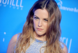 Riley Keough - Nude Celebrities Forum | FamousBoard.com