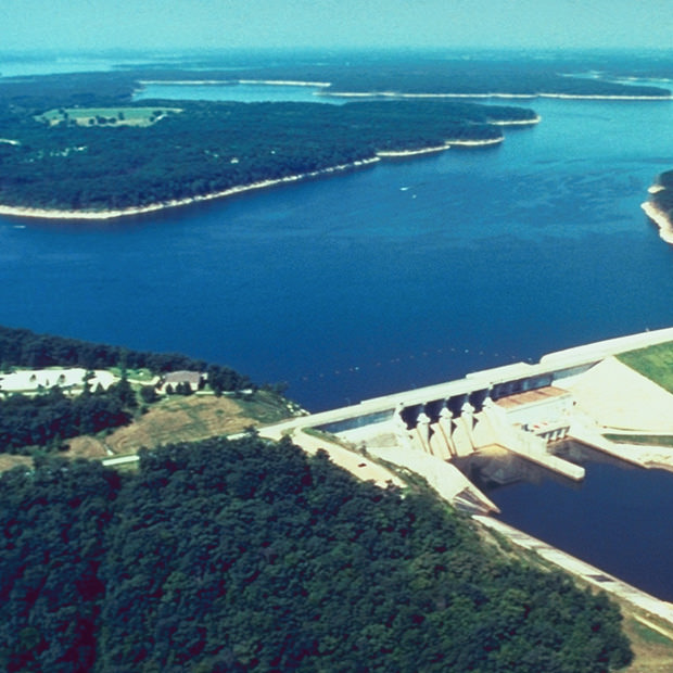 Mark Twain Lake in Missouri 50 Campfires
