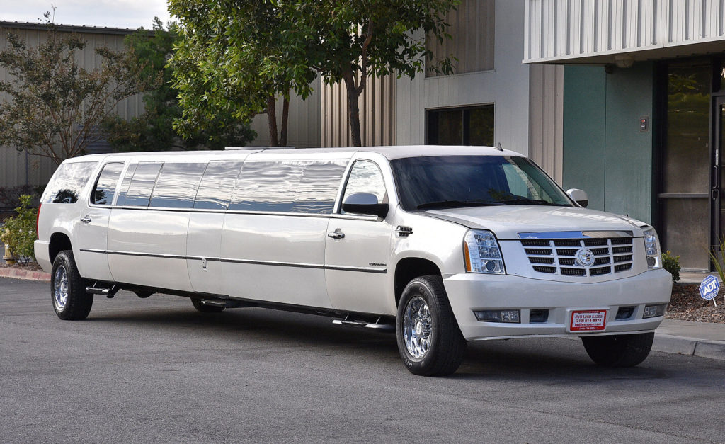 Party Bus Des Moines Escalade Limo