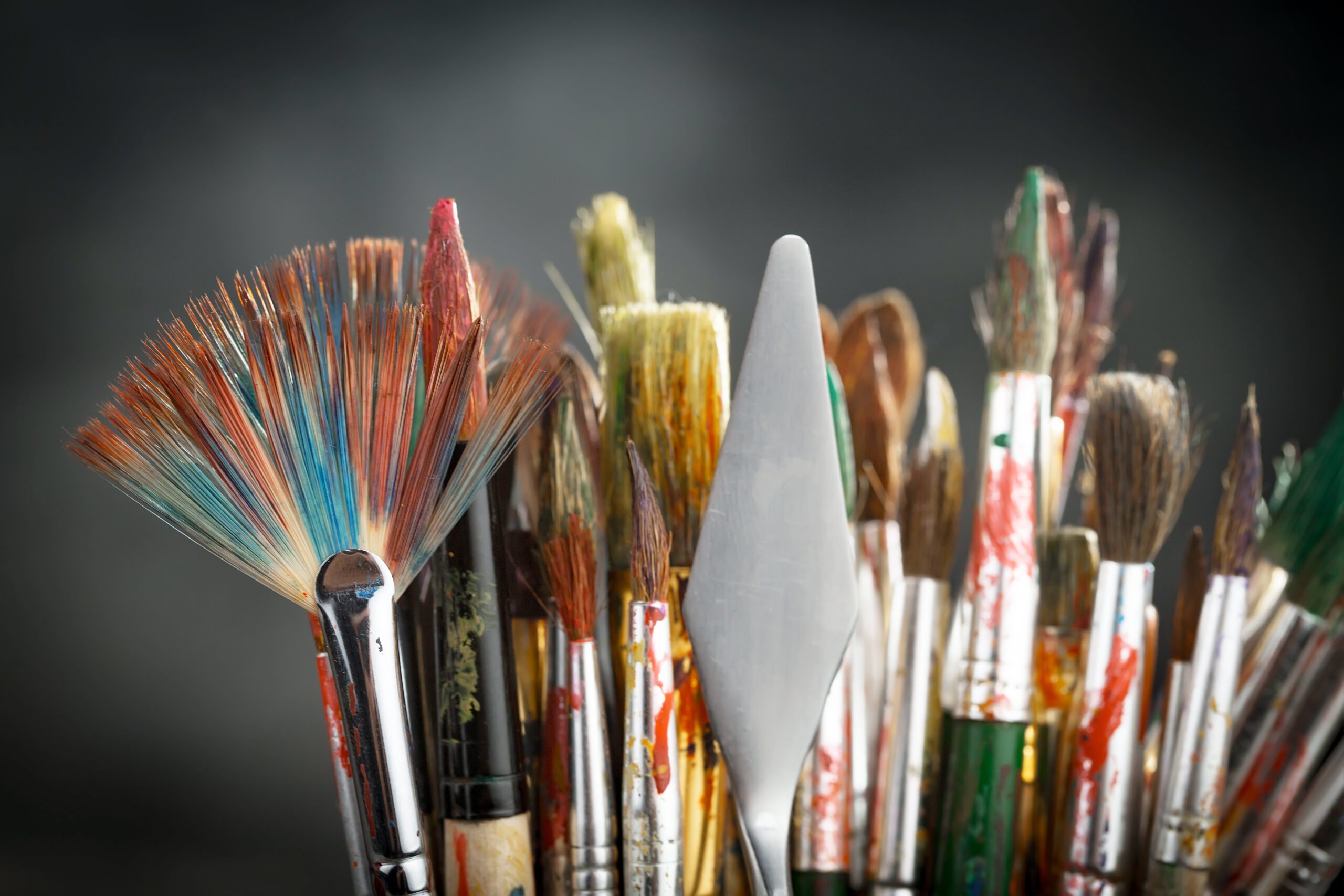 Which Paintbrushes Should Artists Use? Artweb