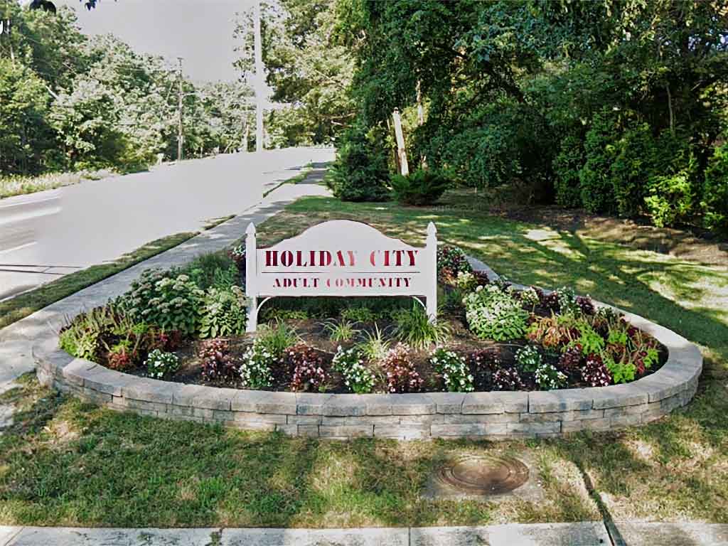 Holiday City Silverton Adult Community in Toms River, NJ