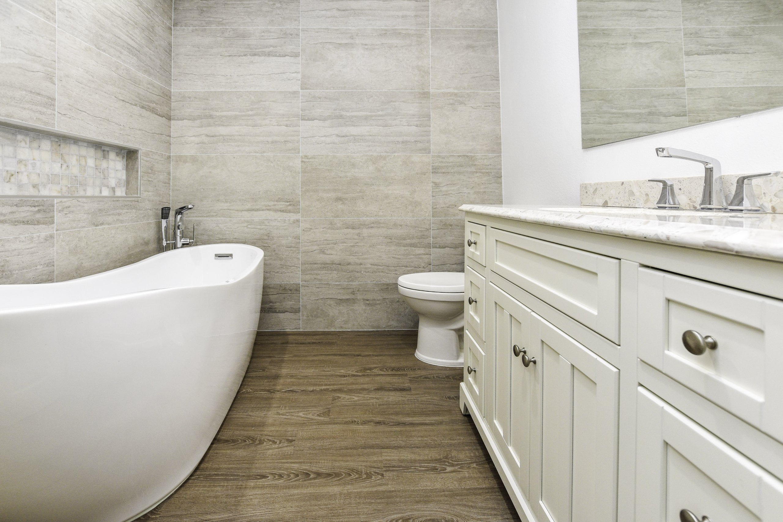 Huntington Beach, CA Bathroom Remodel Call 5blox