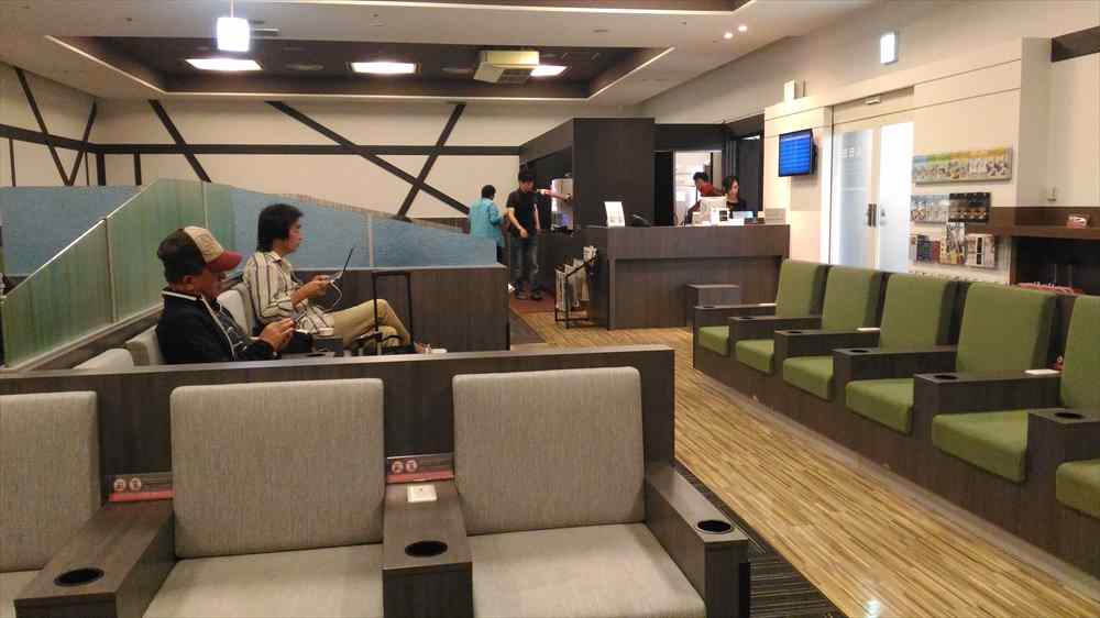 成田 空港 カード ラウンジ 国内線