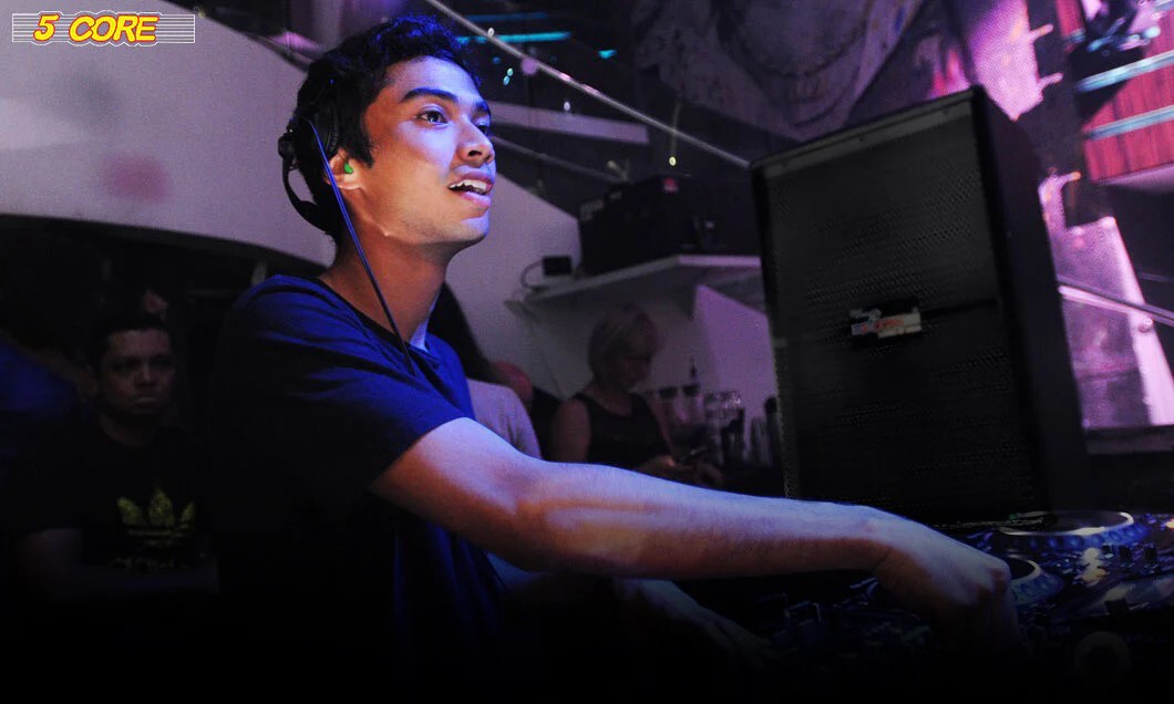 Michael Brun with 5 Core D.J Equipment 5 Core 5 Core