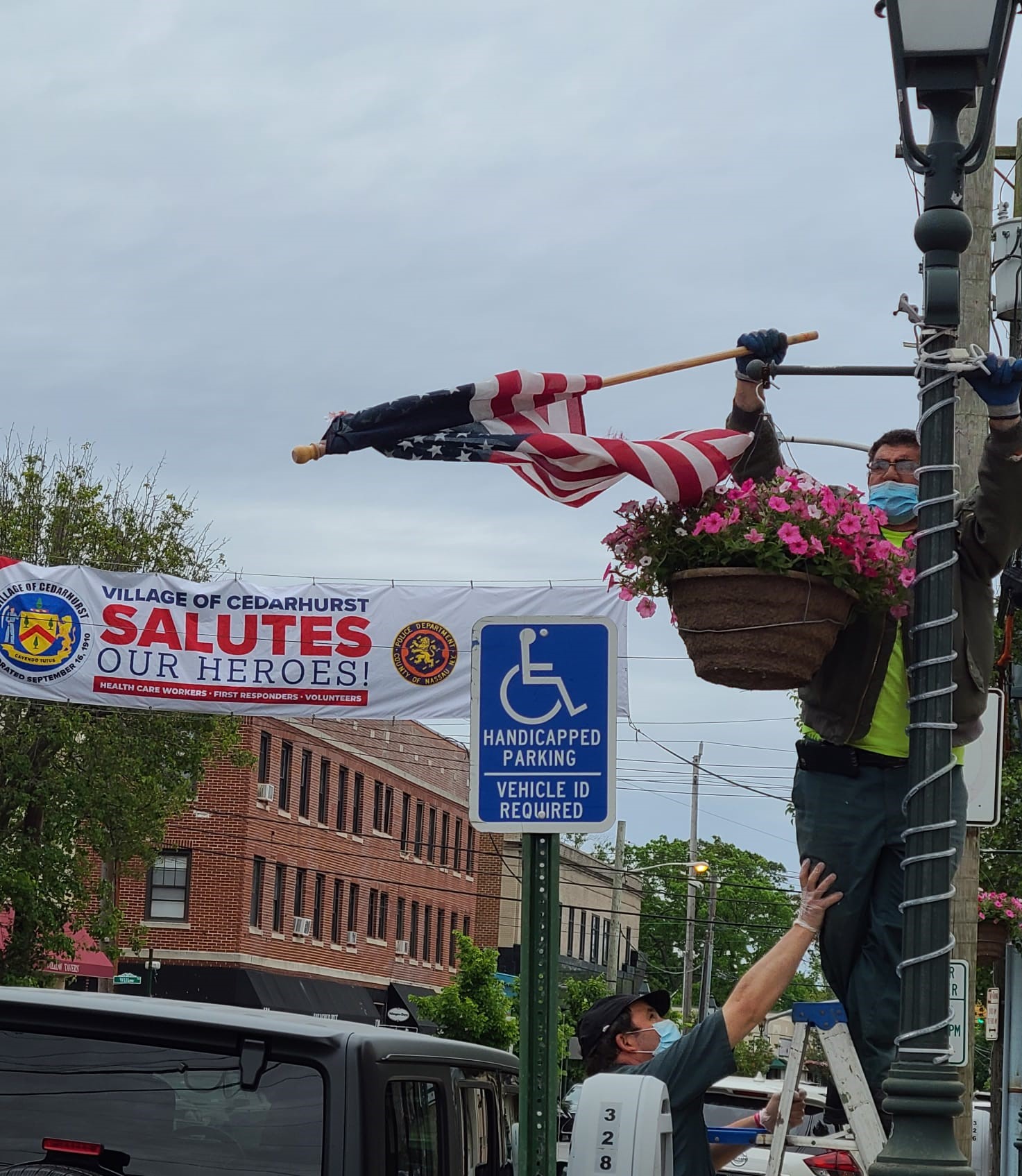 Cedarhurst Workers Seen Taking Down American Flags 5 Towns Central