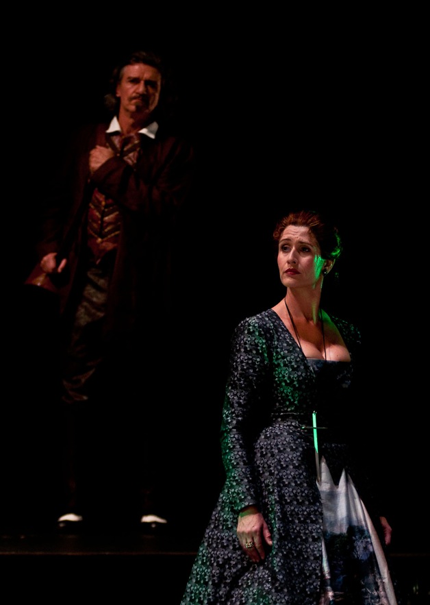 Freizeit Premiere eines Klassikers im Theater Trier Maria Stuart