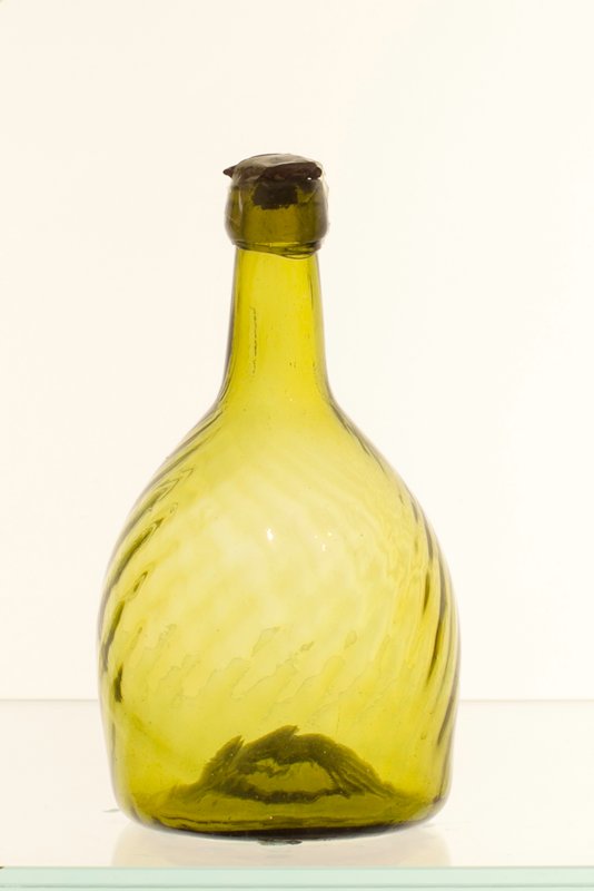 Club Bottle, Zanesville Glass Manufacturing Company Mia