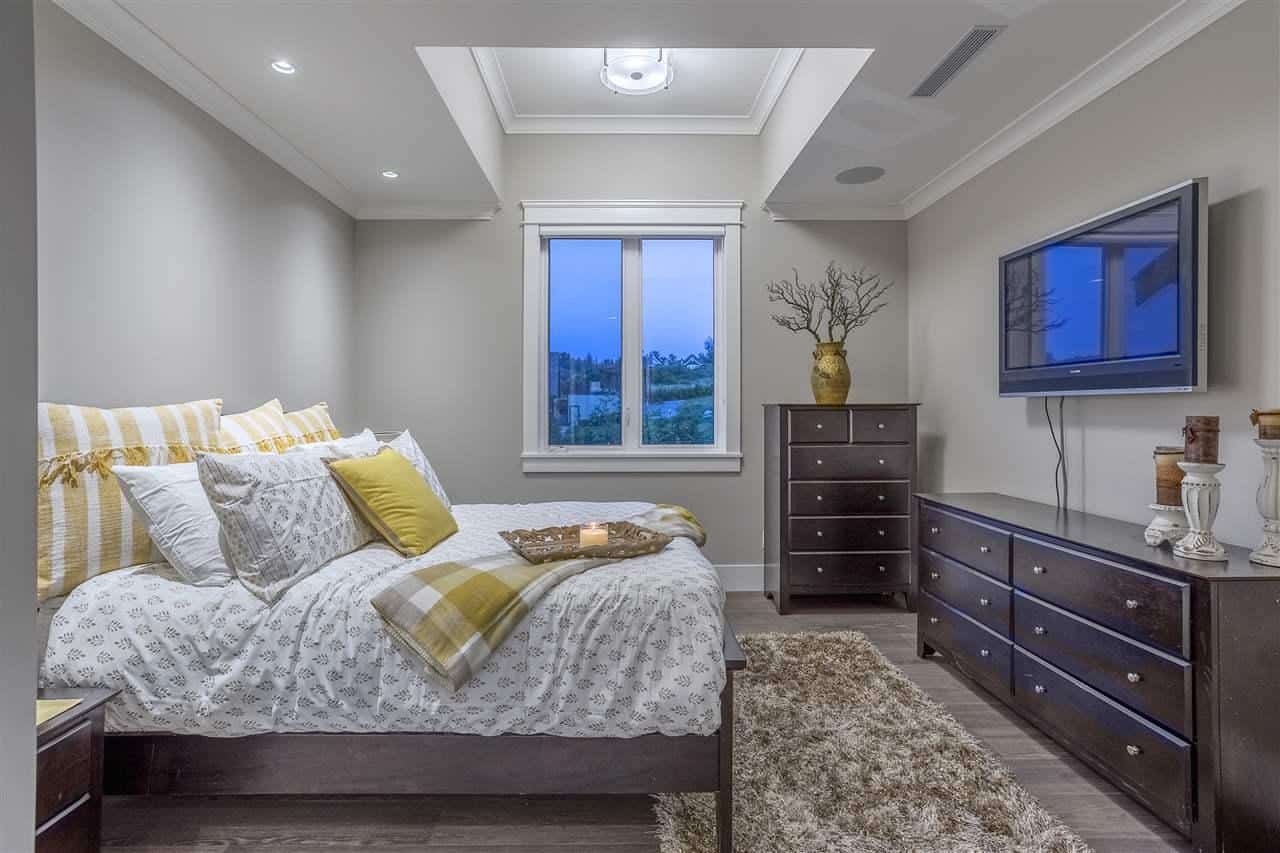 5.7 Million Gets You A Luxurious Estate With 10 Bedrooms In Langley