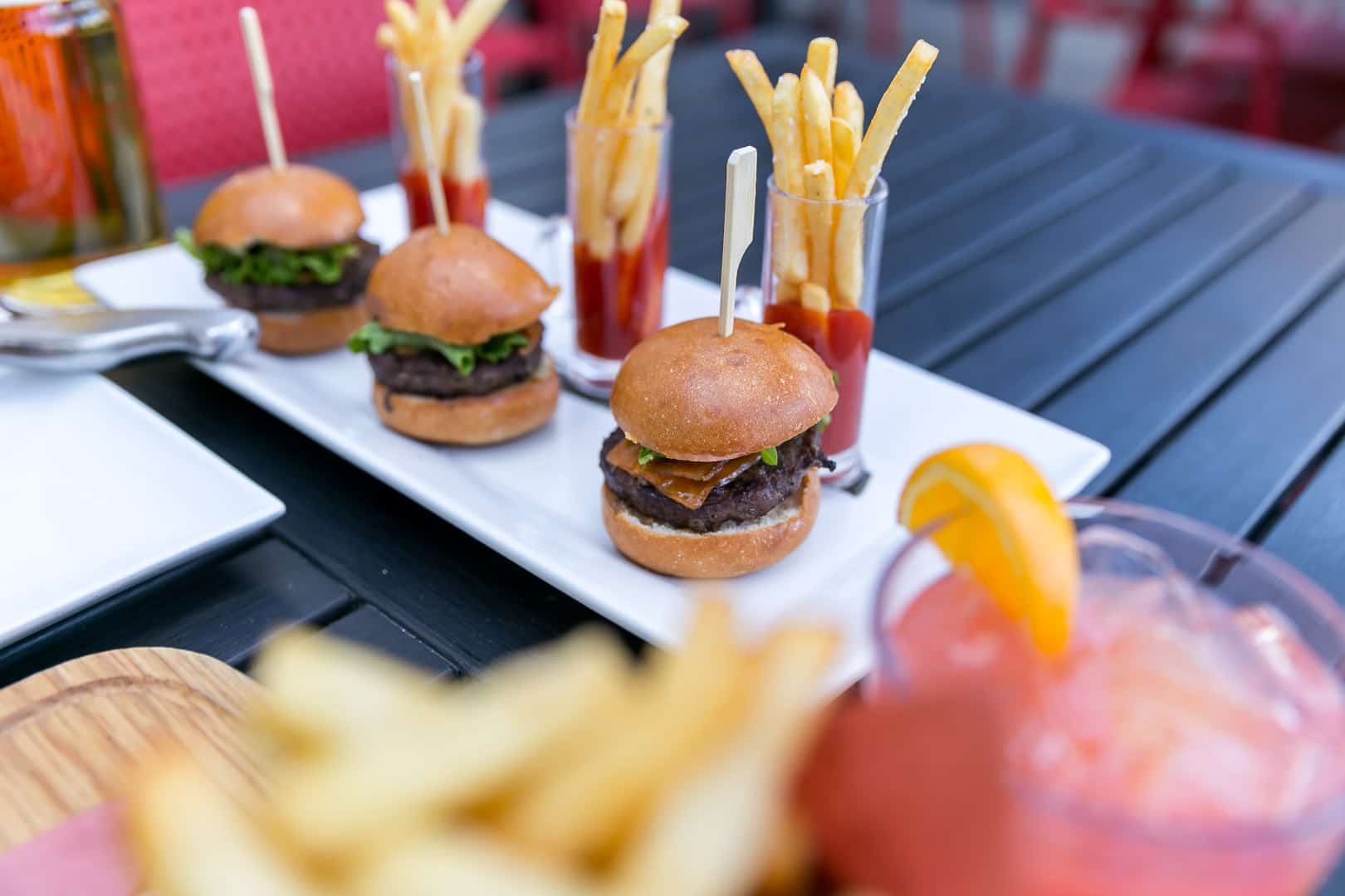 Starlight Casino Is Bringing Las Vegas Glamour To New Westminster