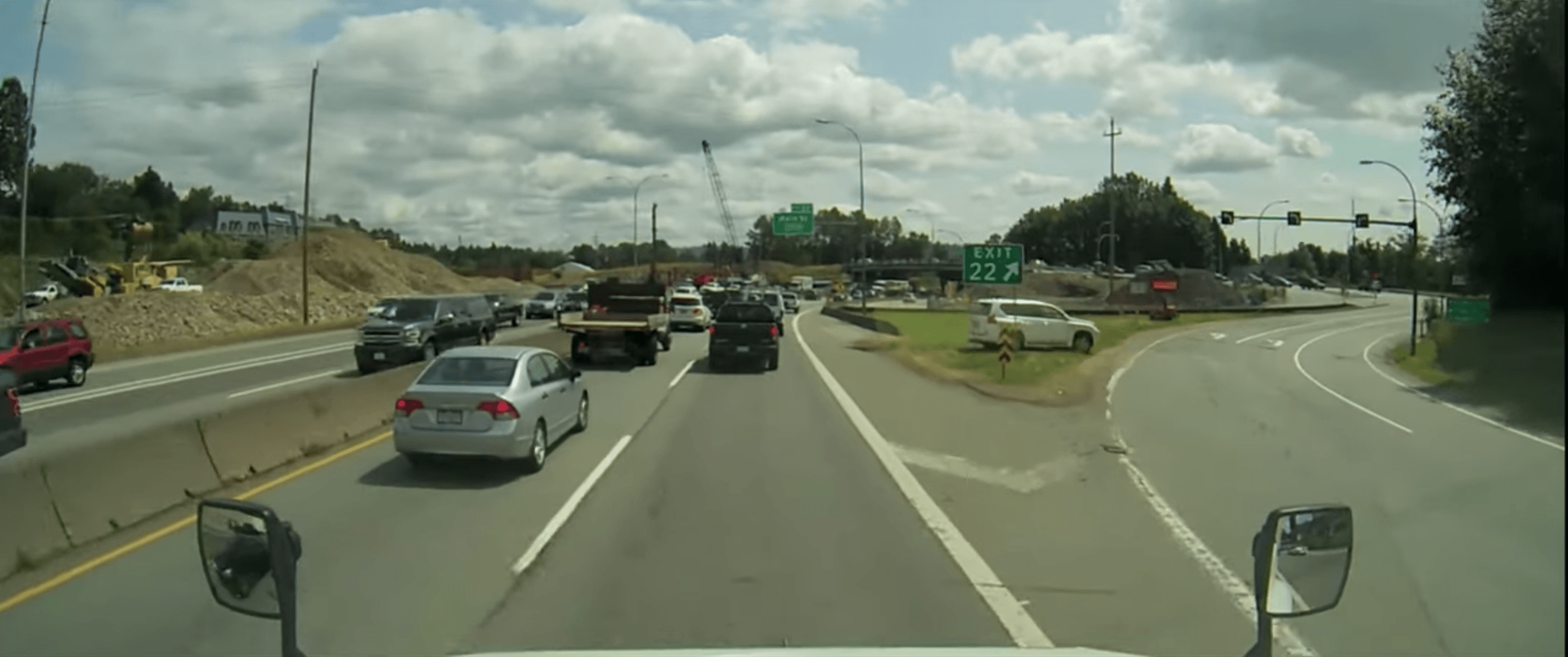 North Shore Driver Misses Exit, Cuts Through Grass (VIDEO)
