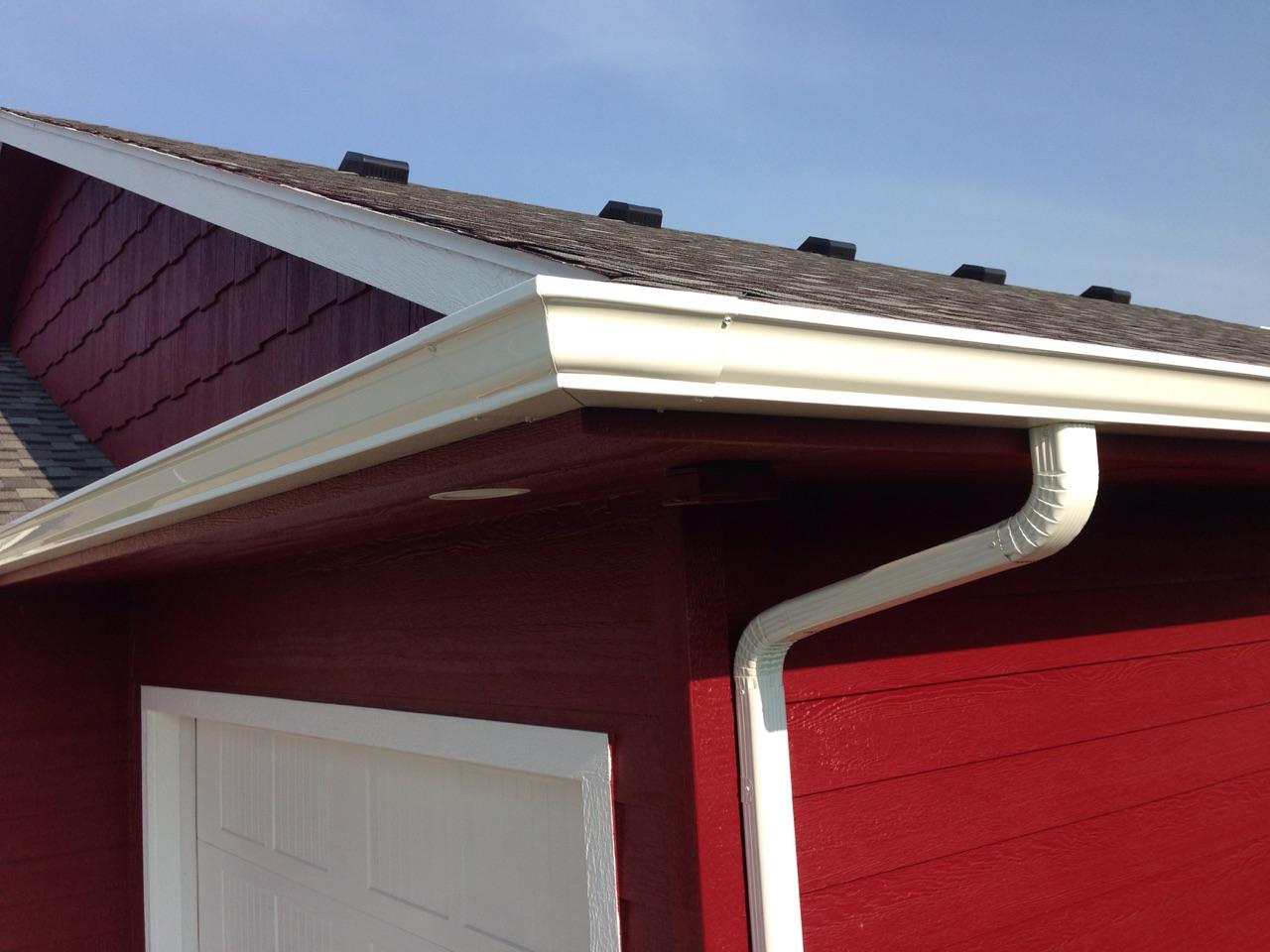 Gutters, Downspouts, Leaf Protection Gutters Sioux Falls 605 Seamless