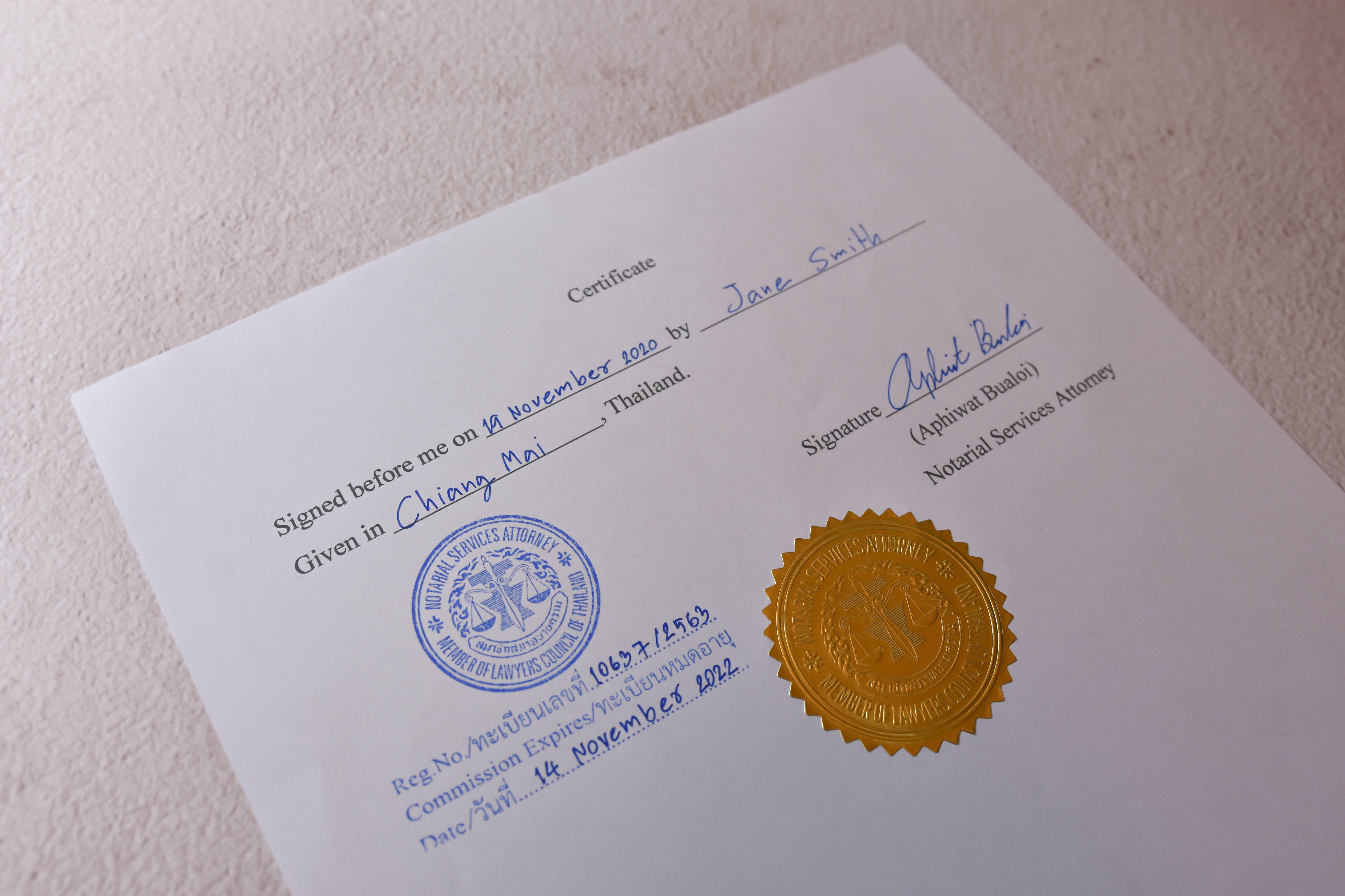 Notary Certificate Aphiwat Bualoi Law Office Tel. 0818789145