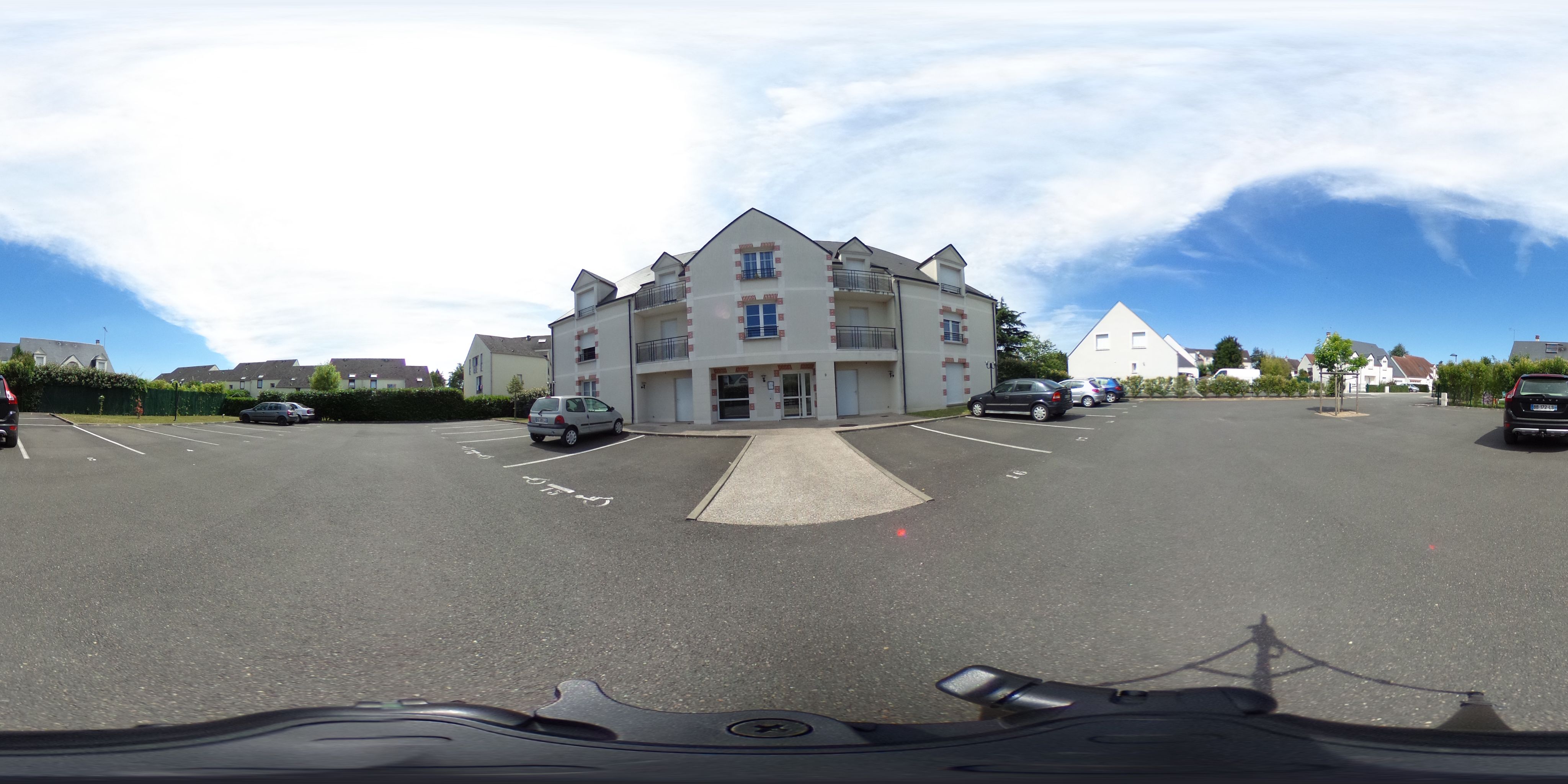 SAINT DENIS EN VAL · appartement F3 au coeur du bourg dans résidence de