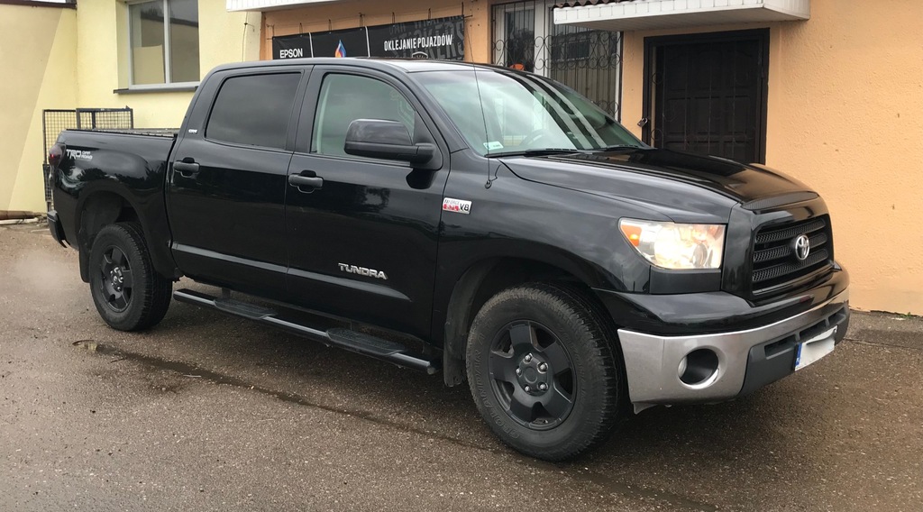 Toyota Tundra 5,7 V8 4WD Doppel Crew Cabine 7074499015