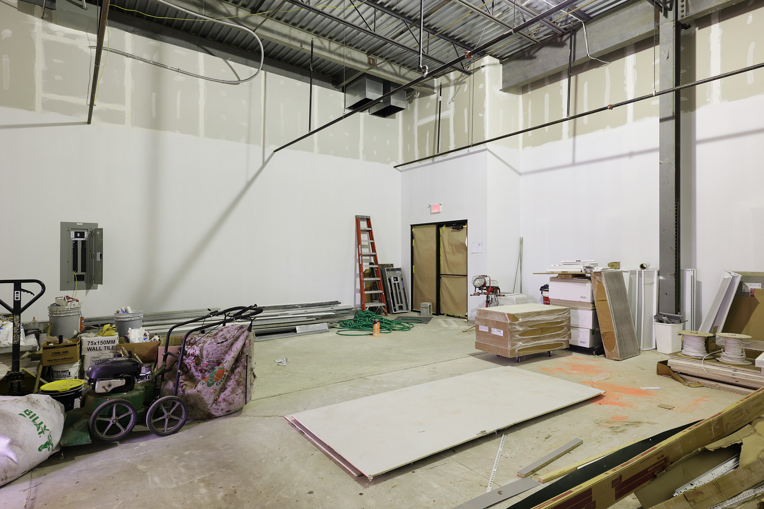 712 Bay Ave, Manahawkin NJ Manahawkin Plaza Retail Space Available