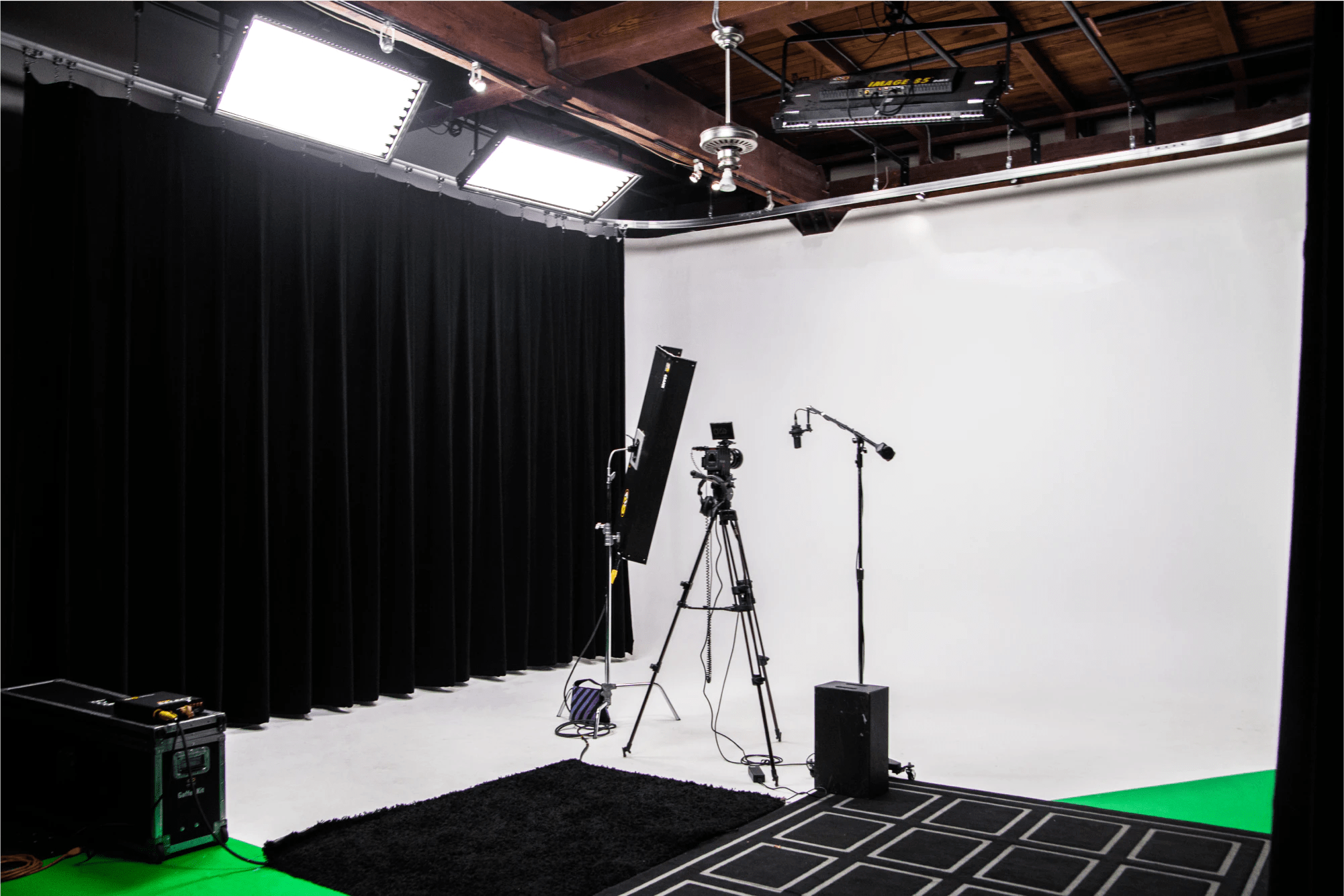 Cyclorama Acoustic Treatment Studio 713