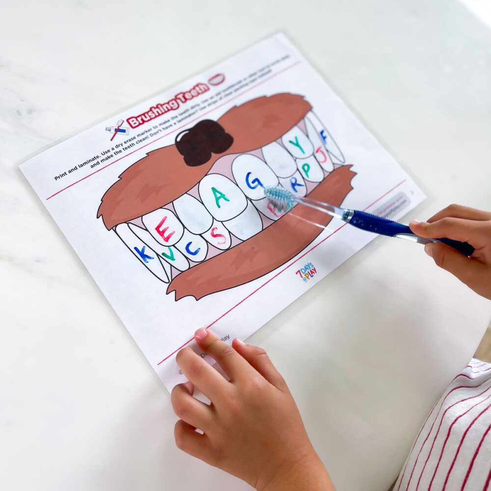 Brush the Teeth - Printable for Kids - 7 Days of Play