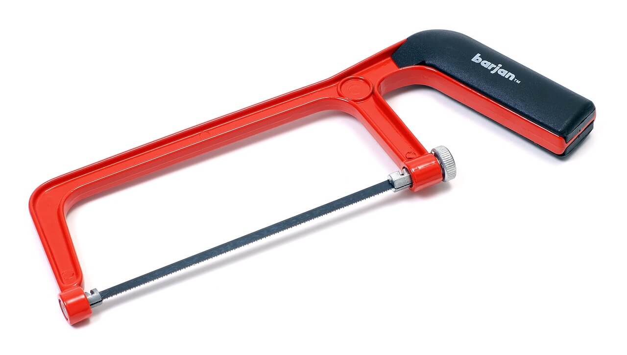 Improve Your Woodworking Finishing With The Best Hacksaw 7RouterTables