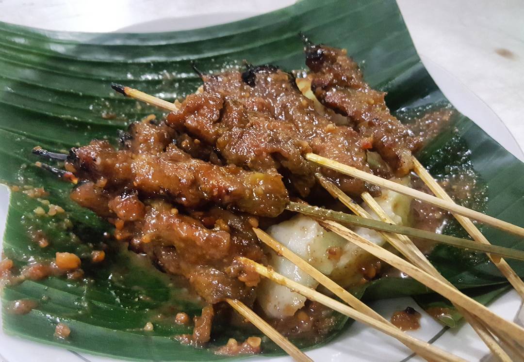 Sate Sapi Suruh Artikel Unik