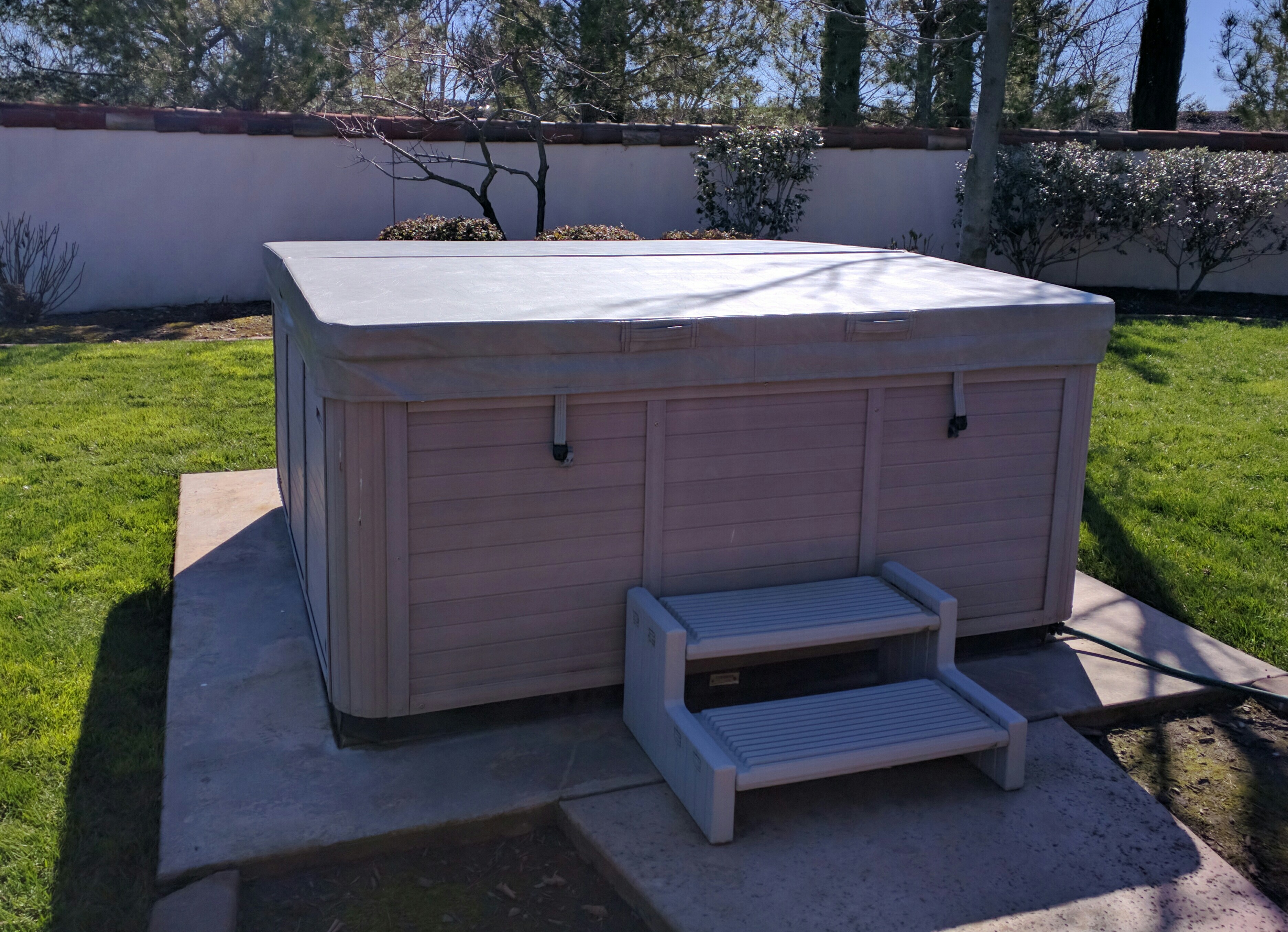 Hot Tub Covers with Vapor Guard Protection. High quality replacement