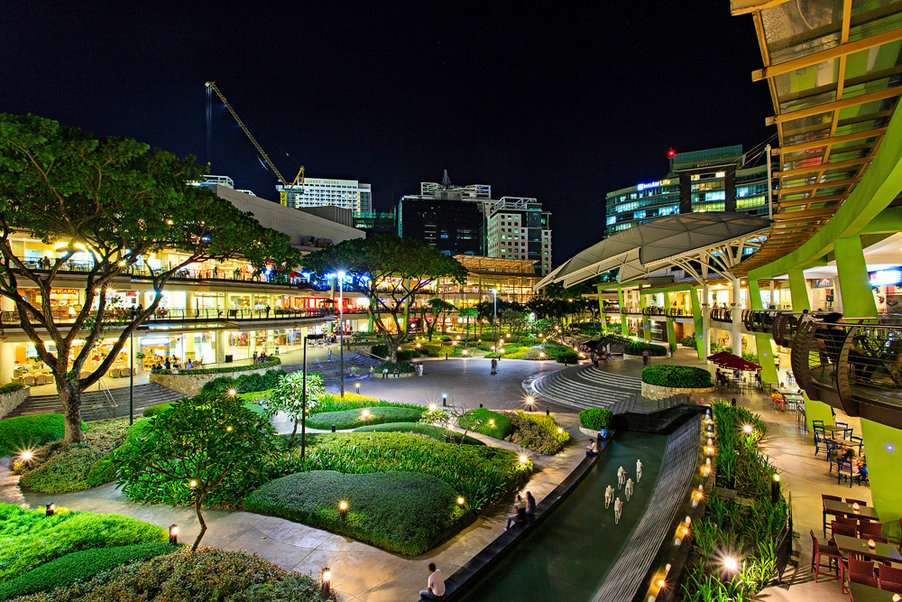 10 Advantages of getting an apartment near shopping malls
