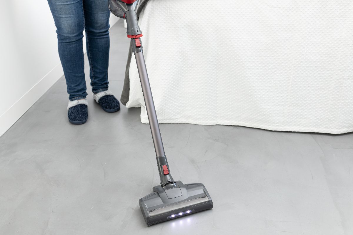 How To Clean Dyson Cordless Vacuums Eight's Great