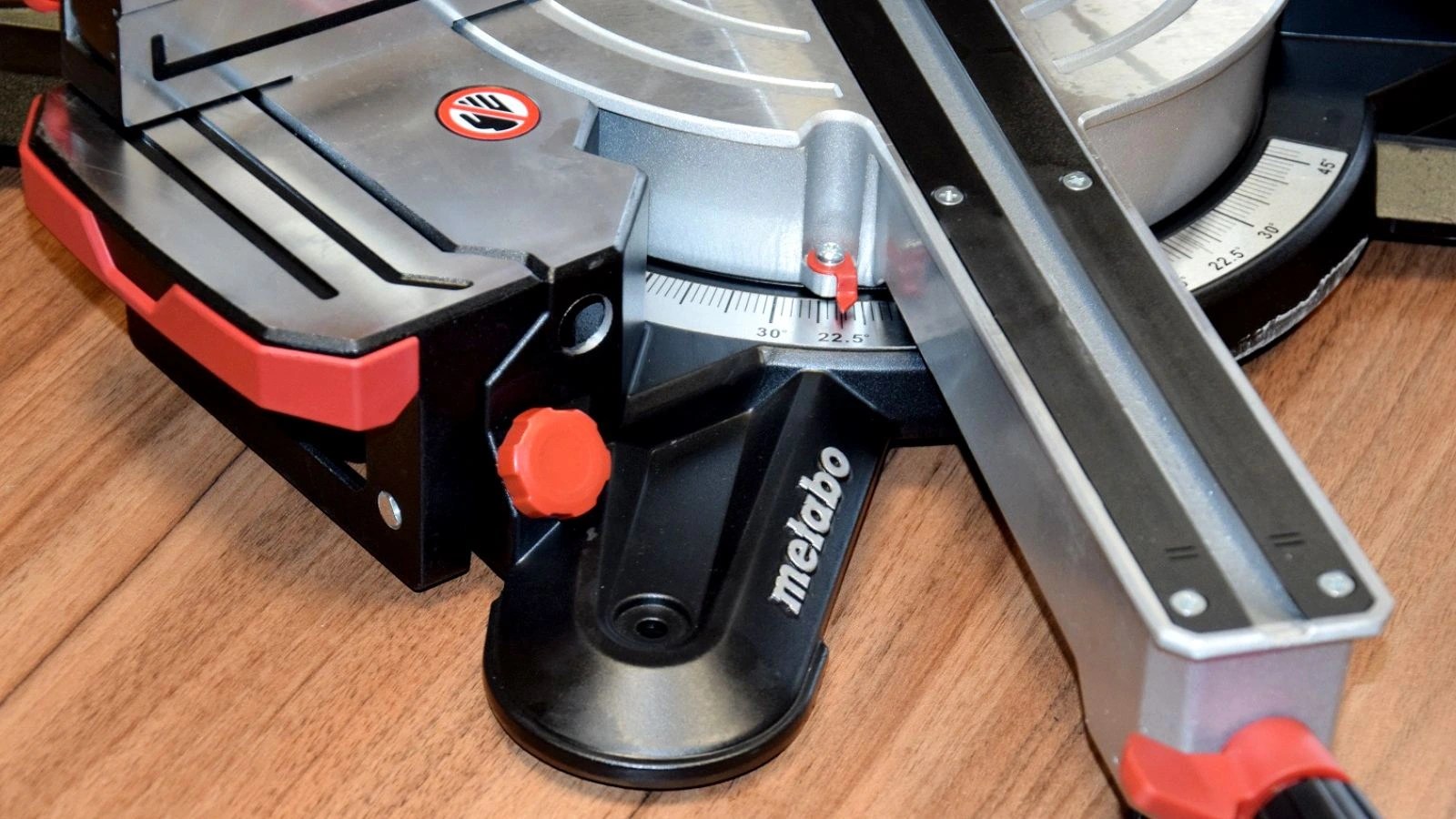 Metabo KGS 305 M test ukośnicy Allegro.pl